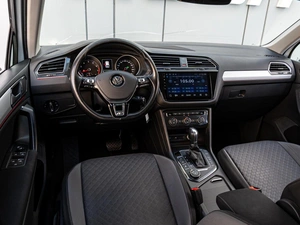 Внедорожник Volkswagen Tiguan 2017 года, 2330000 рублей, Краснодар