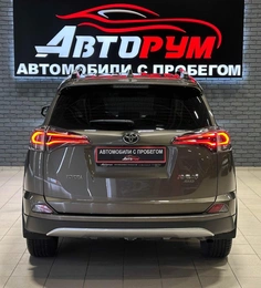 Внедорожник Toyota RAV4 2017 года, 2497000 рублей, Красноярск
