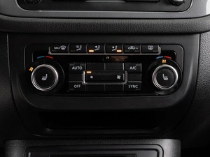 Внедорожник Volkswagen Tiguan 2013 года, 1370000 рублей, Тюмень