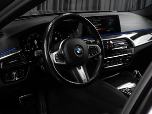 Седан BMW 5 серия 2019 года, 4876000 рублей, Тюмень