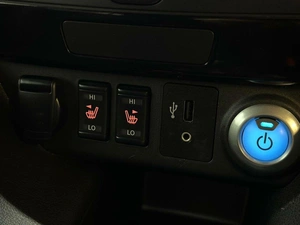 Хетчбэк Nissan Leaf 2019 года, 1897000 рублей, Красноярск