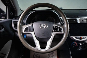 Хетчбэк Hyundai Solaris 2012 года, 559000 рублей, Сургут