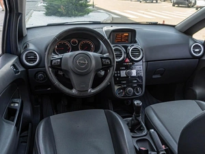 Хетчбэк Opel Corsa 2009 года, 380000 рублей, Краснодар