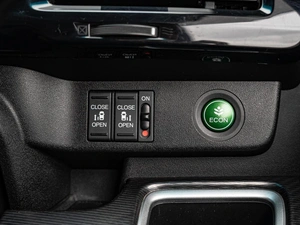 Минивэн Honda Stepwgn Spada 2018 года, 2570000 рублей, Краснодар