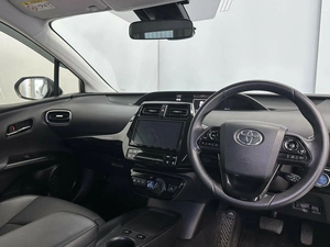 Лифтбек Toyota Prius 2019 года, 2200000 рублей, Красноярск