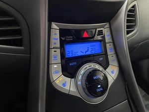 Седан Hyundai Avante 2011 года, 987000 рублей, Солонцы