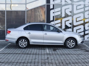 Седан Volkswagen Jetta 2013 года, 1170000 рублей, Краснодар