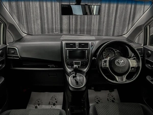 Хетчбэк Toyota Ractis 2012 года, 849000 рублей, Красноярск