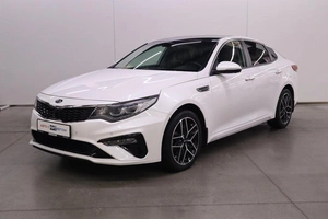 Седан Kia Optima 2019 года, 2150000 рублей, Брянск
