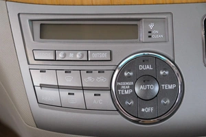 Минивэн Toyota Estima 2006 года, 1899000 рублей, Омск