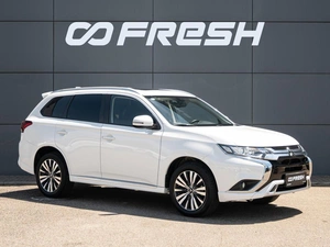 Внедорожник Mitsubishi Outlander 2022 года, 2970000 рублей, Краснодар