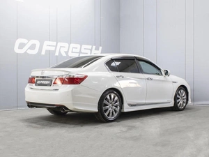 Седан Honda Accord 2013 года, 1680000 рублей, Омск
