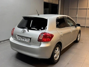 Хетчбэк Toyota Auris 2008 года, 747000 рублей, Красноярск