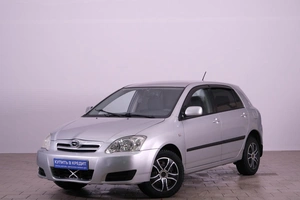 Хетчбэк Toyota Corolla 2002 года, 569000 рублей, Омск