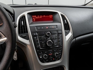 Хетчбэк Opel Astra 2011 года, 785000 рублей, Краснодар