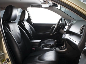 Внедорожник Toyota RAV4 2008 года, 1210000 рублей, Омск
