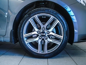 Седан Kia Cerato 2020 года, 1870000 рублей, Красноярск