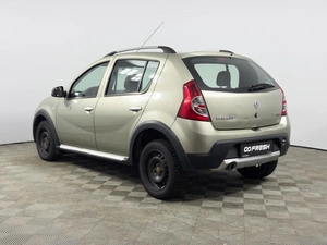 Хетчбэк Renault Sandero Stepway 2012 года, 635000 рублей, Казань