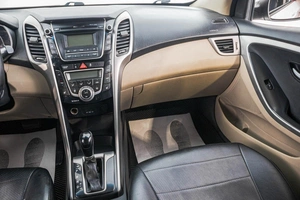 Хетчбэк Hyundai i30 2014 года, 1099000 рублей, Барнаул