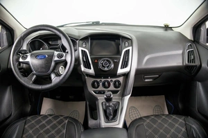 Хетчбэк Ford Focus 2012 года, 749000 рублей, Пермь