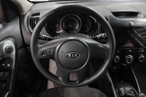 Седан Kia Cerato 2011 года, 679000 рублей, Новокузнецк