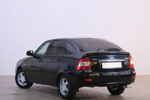Хетчбэк ВАЗ (LADA) Priora 2009 года, 619000 рублей, Омск