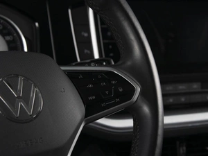 Внедорожник Volkswagen Touareg 2021 года, 6470000 рублей, Омск