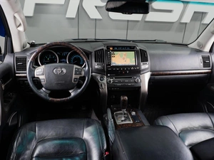 Внедорожник Toyota Land Cruiser 2011 года, 3519000 рублей, Тюмень