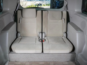 Минивэн Toyota Isis 2013 года, 1184000 рублей, Воронеж