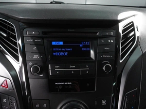 Седан Hyundai i40 2015 года, 1775000 рублей, Красный Пахарь