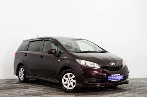 Минивэн Toyota Wish 2011 года, 1399000 рублей, Сургут