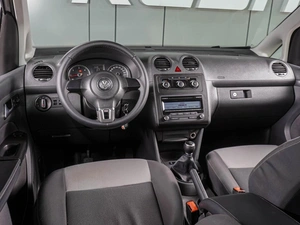 Фургон Volkswagen Caddy 2012 года, 1010000 рублей, Воронеж