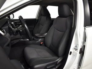 Внедорожник Toyota RAV4 2019 года, 2929900 рублей, Казань