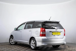 Минивэн Toyota Wish 2005 года, 679000 рублей, Пермь