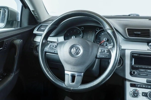 Седан Volkswagen Passat 2012 года, 1059000 рублей, Новосибирск