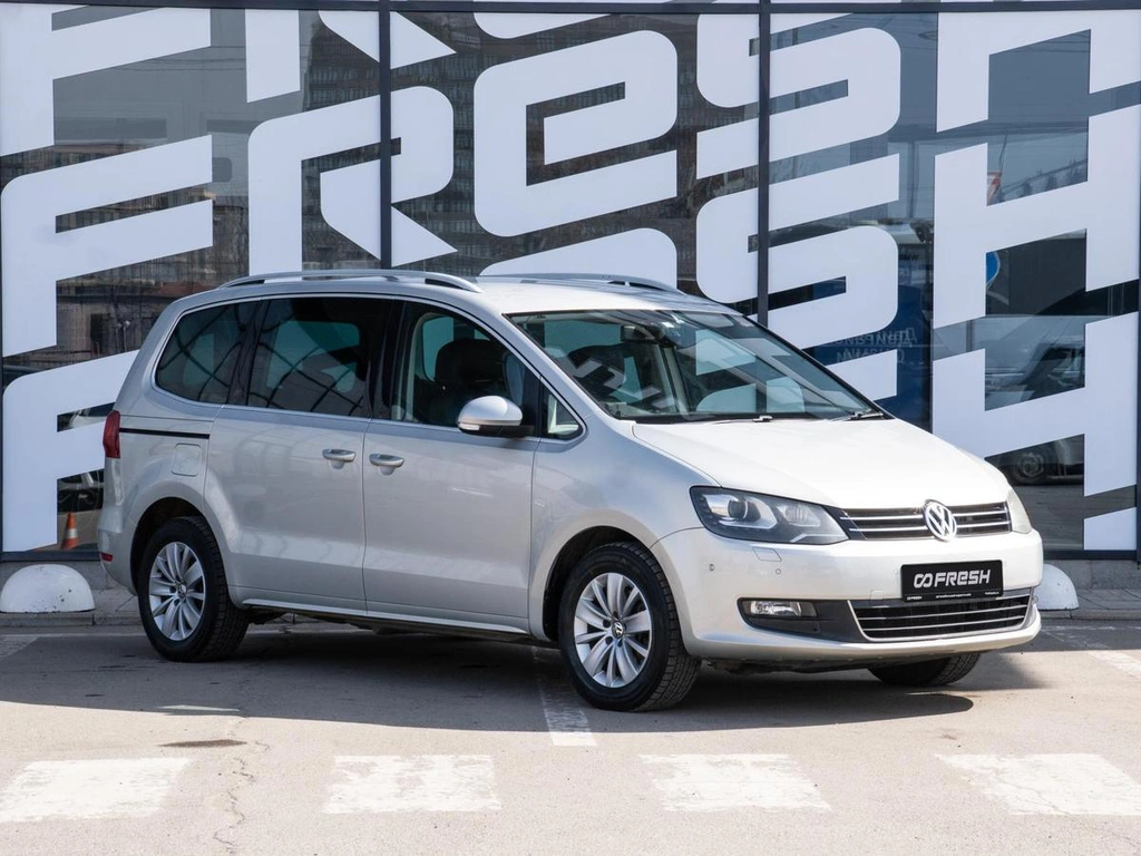 Минивэн Volkswagen Sharan 2013 года, 1450000 рублей, Краснодар