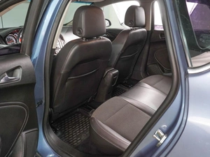 Хетчбэк Opel Astra 2010 года, 699000 рублей, Воронеж