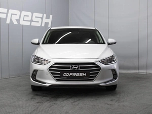 Седан Hyundai Elantra 2018 года, 1400000 рублей, Омск