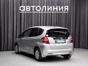 Хетчбэк Honda Fit 2012 года, 779000 рублей, Красноярск