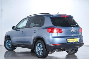 Внедорожник Volkswagen Tiguan 2011 года, 1329000 рублей, Челябинск
