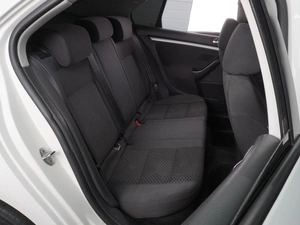 Седан Volkswagen Jetta 2010 года, 799000 рублей, Воронеж
