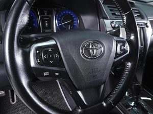 Седан Toyota Camry 2015 года, 1850000 рублей, Ростов-на-Дону
