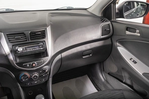 Седан Hyundai Solaris 2014 года, 859000 рублей, Томск