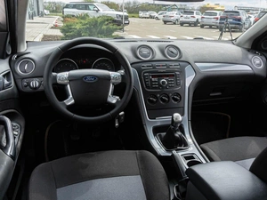 Седан Ford Mondeo 2011 года, 599000 рублей, Краснодар