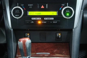 Седан Toyota Camry 2012 года, 1849000 рублей, Омск