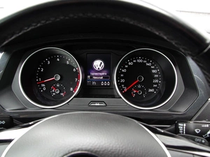 Внедорожник Volkswagen Tiguan 2018 года, 2379000 рублей, Владимир