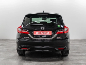 Хетчбэк Honda Jade 2018 года, 1800000 рублей, Красноярск