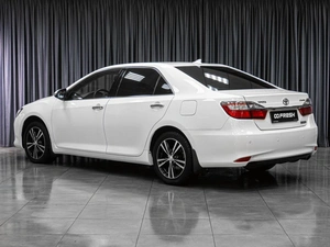 Седан Toyota Camry 2017 года, 2519000 рублей, Тюмень