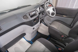 Минивэн Toyota Touring Hiace 2000 года, 699000 рублей, Томск