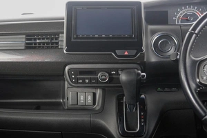 Хетчбэк Honda N-BOX 2017 года, 949000 рублей, Кемерово